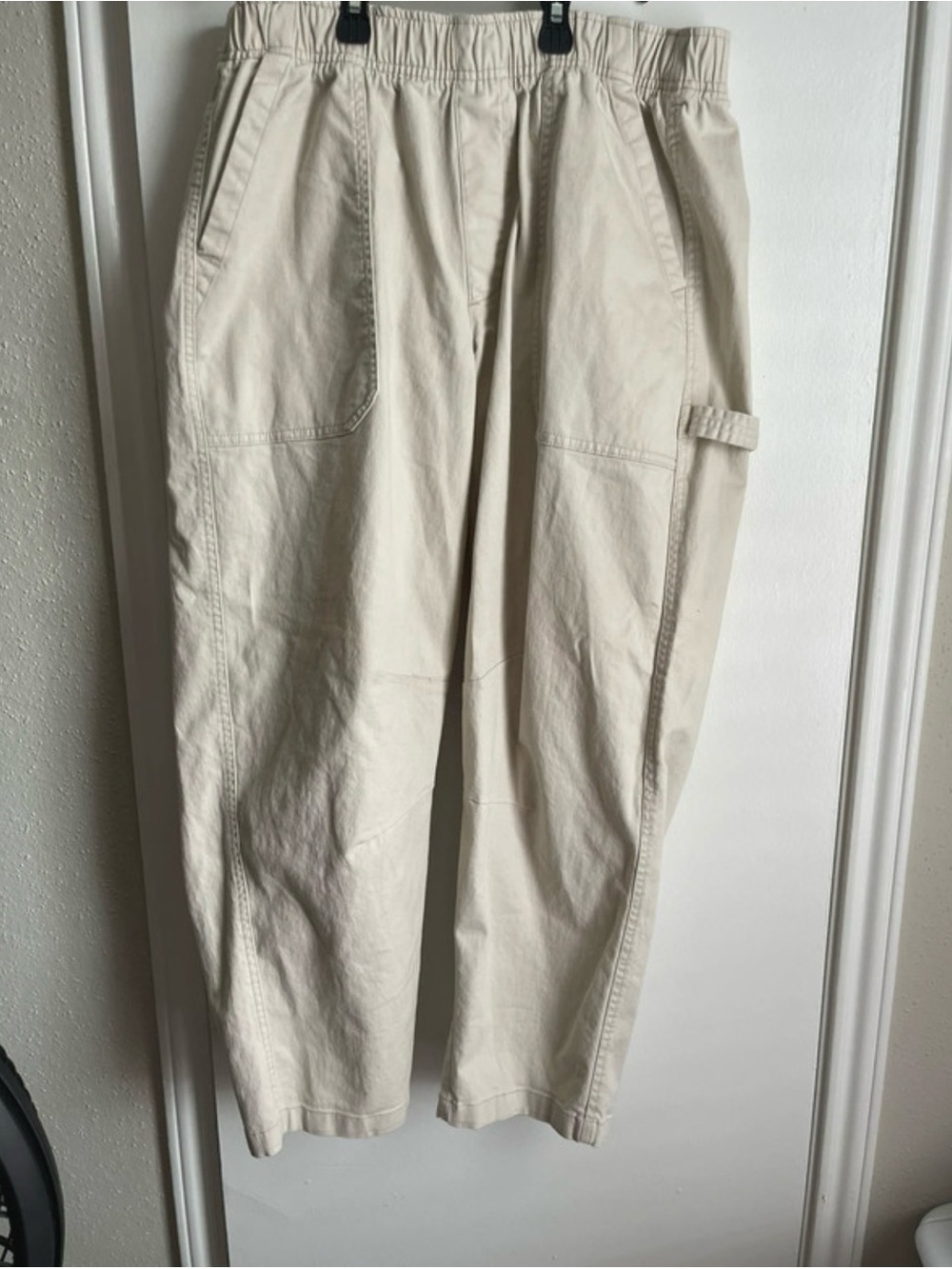 NWOT Old Navy Khaki Cargo Pants